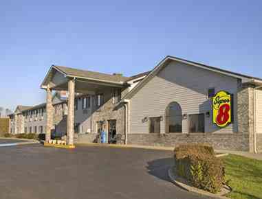 Super 8 by Wyndham Gallipolis Pt Pleasant Area in Gallipolis, OH