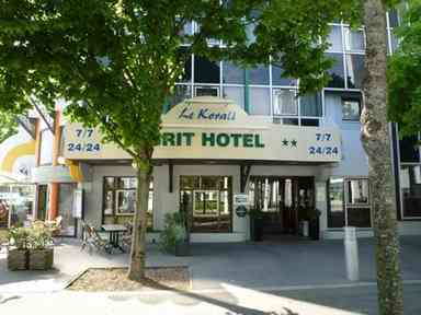 Hotel Saint-Nazaire Centre Gare in Saint-Nazaire, FR