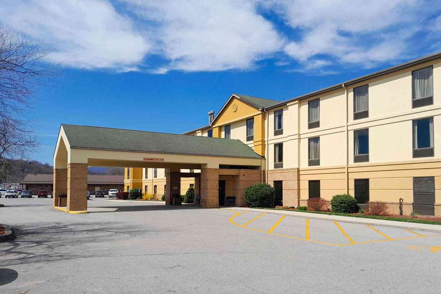 Comfort Inn Duncansville - Altoona in Duncansville, PA