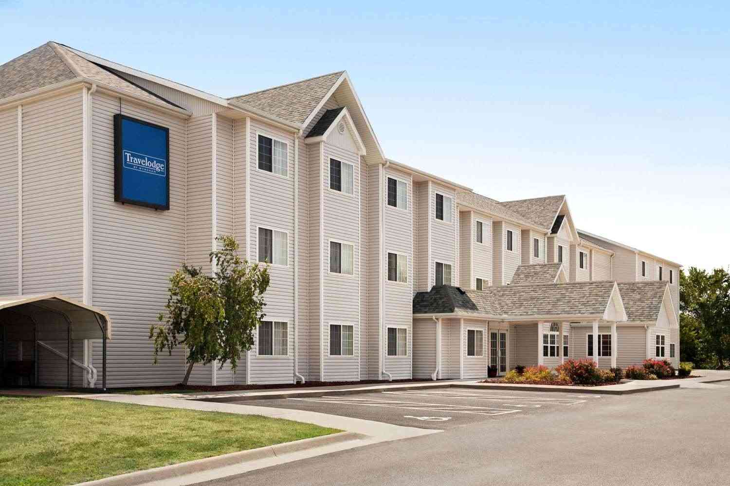 Travelodge by Wyndham Fort Scott in Fort Scott, KS