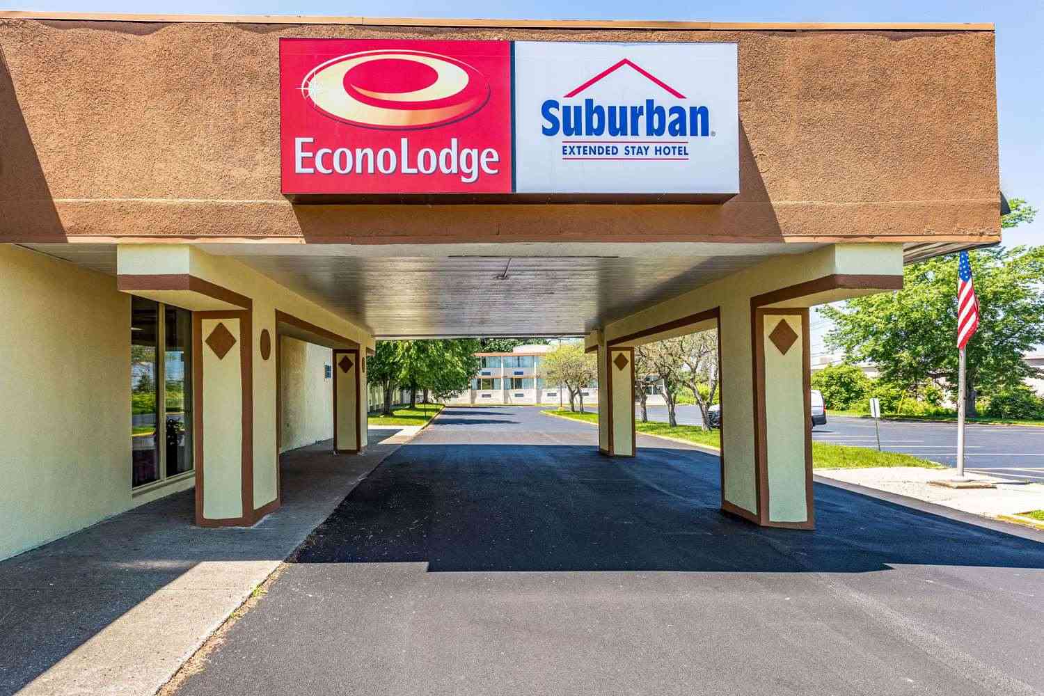 Econo Lodge Fredonia in Dunkirk, NY