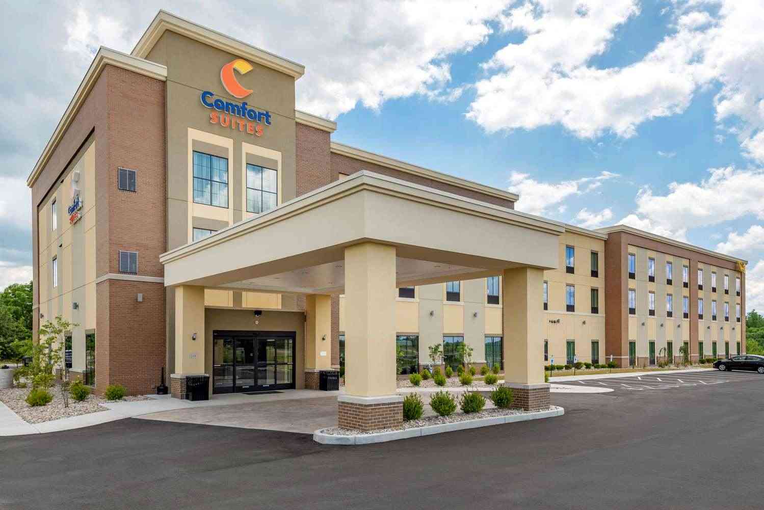 Comfort Suites Dry Ridge in Dry Ridge, KY