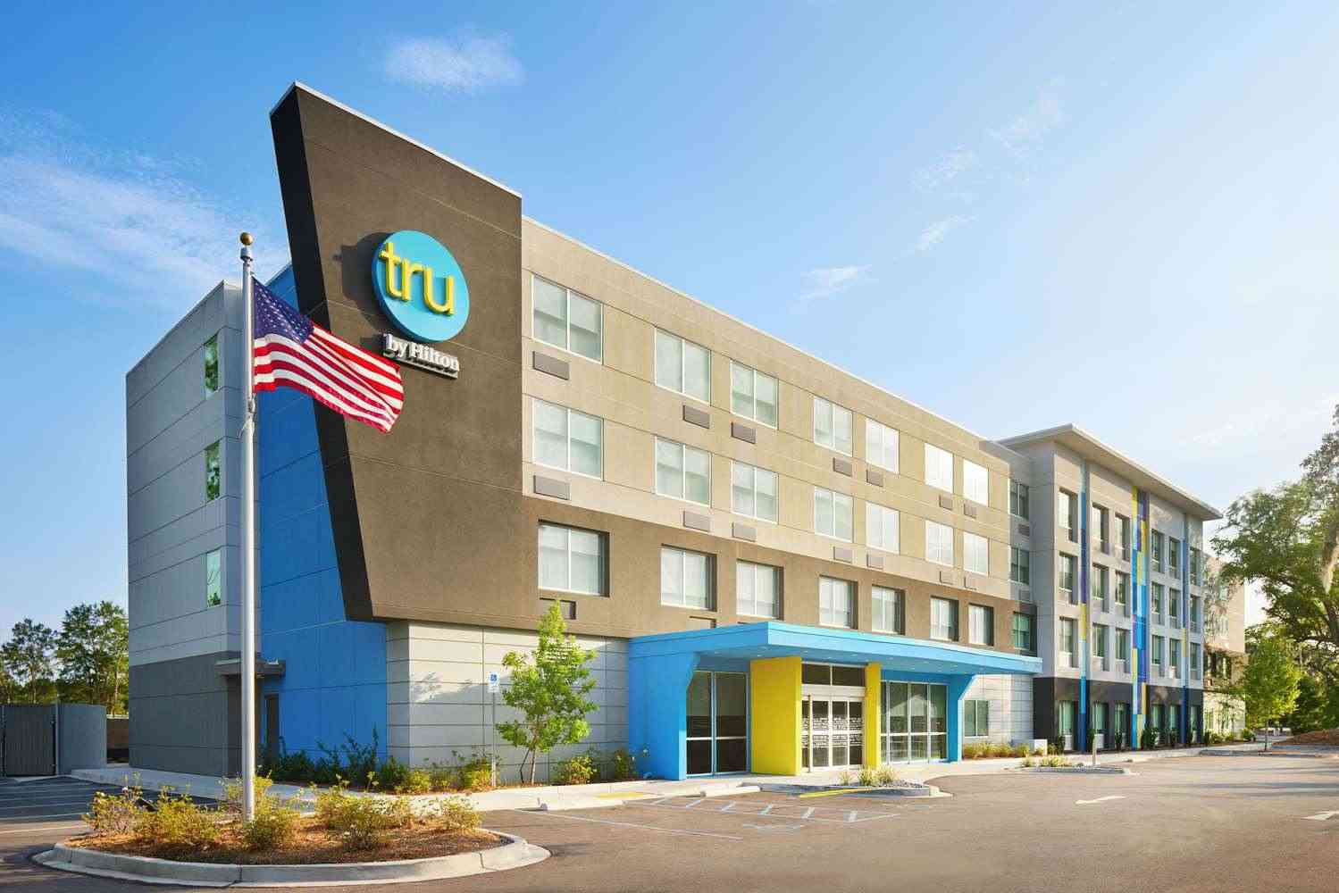 Tru by Hilton Charleston Airport in North Charleston, SC