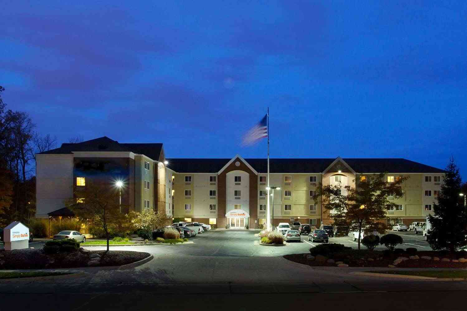 Sonesta Simply Suites Cleveland North Olmsted Airport in North Olmsted, OH