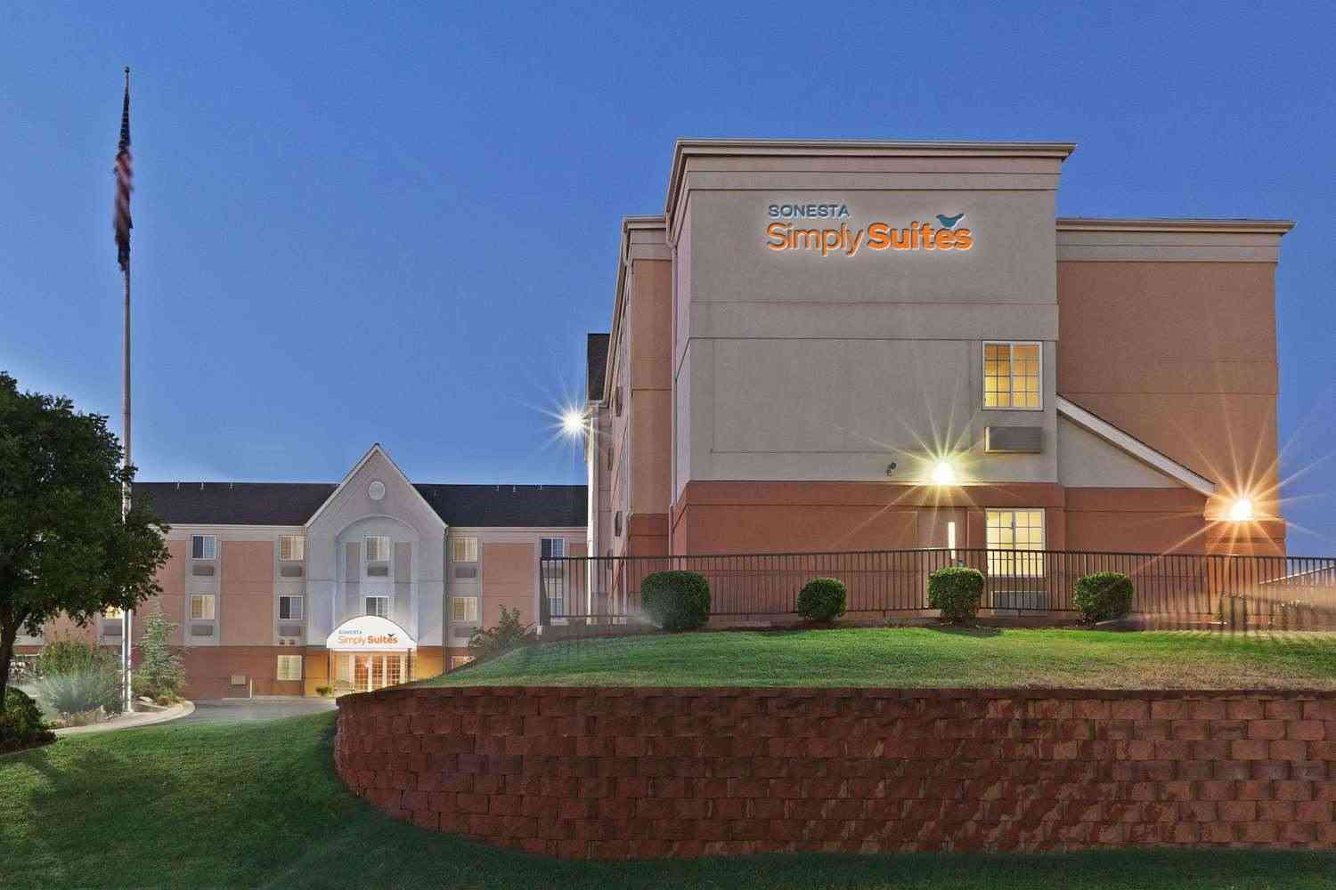 Sonesta Simply Suites Oklahoma City Airport in Oklahoma City, OK