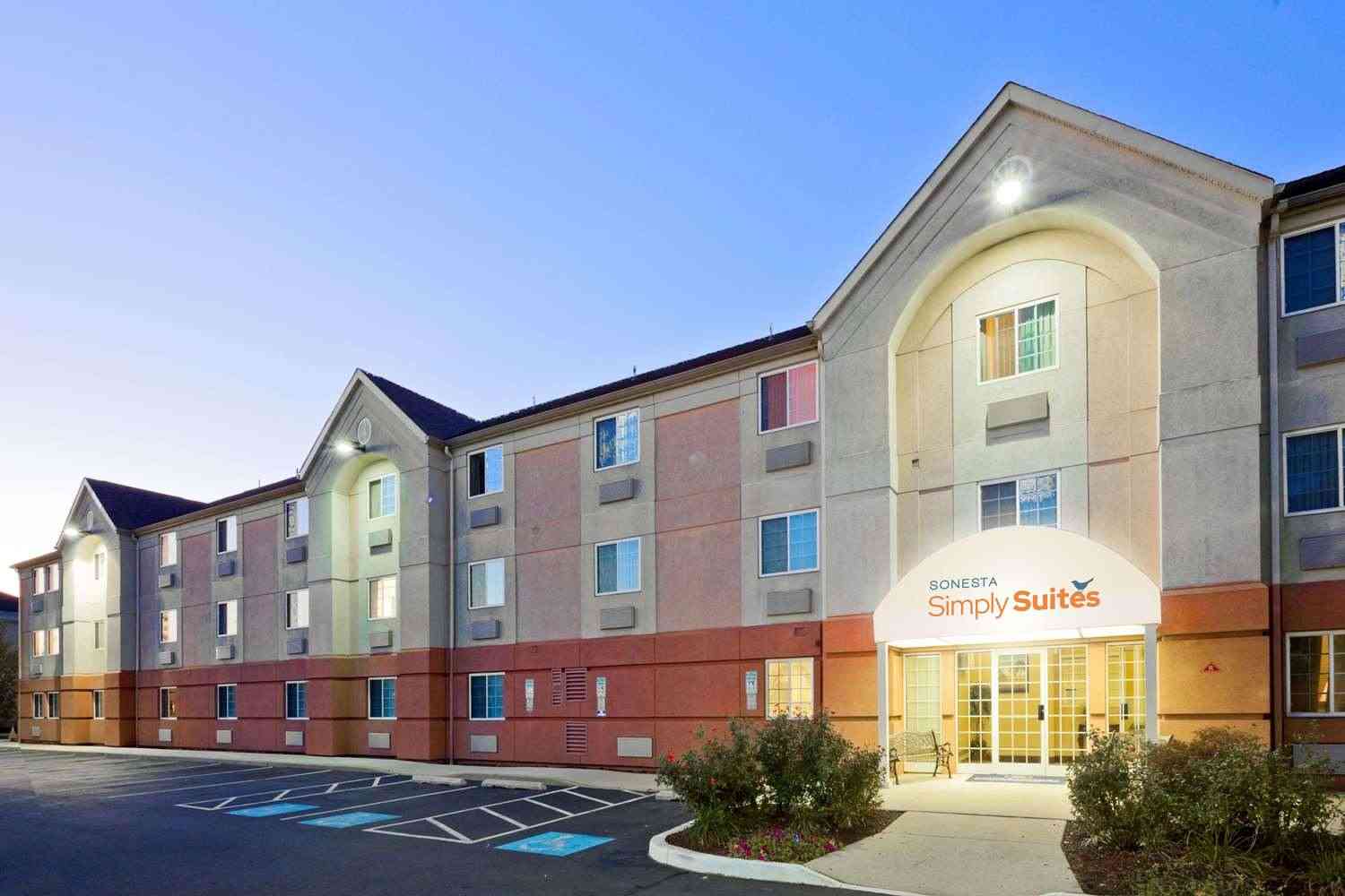 Sonesta Simply Suites Philadelphia Mount Laurel in Mt. Laurel, NJ