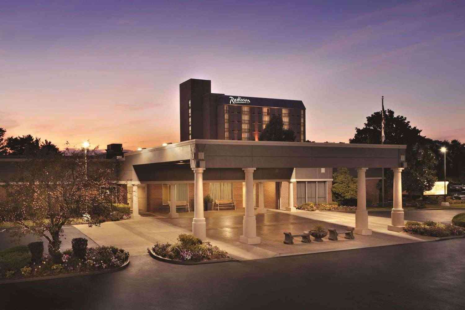 Radisson Hotel Louisville North in Clarksville, IN