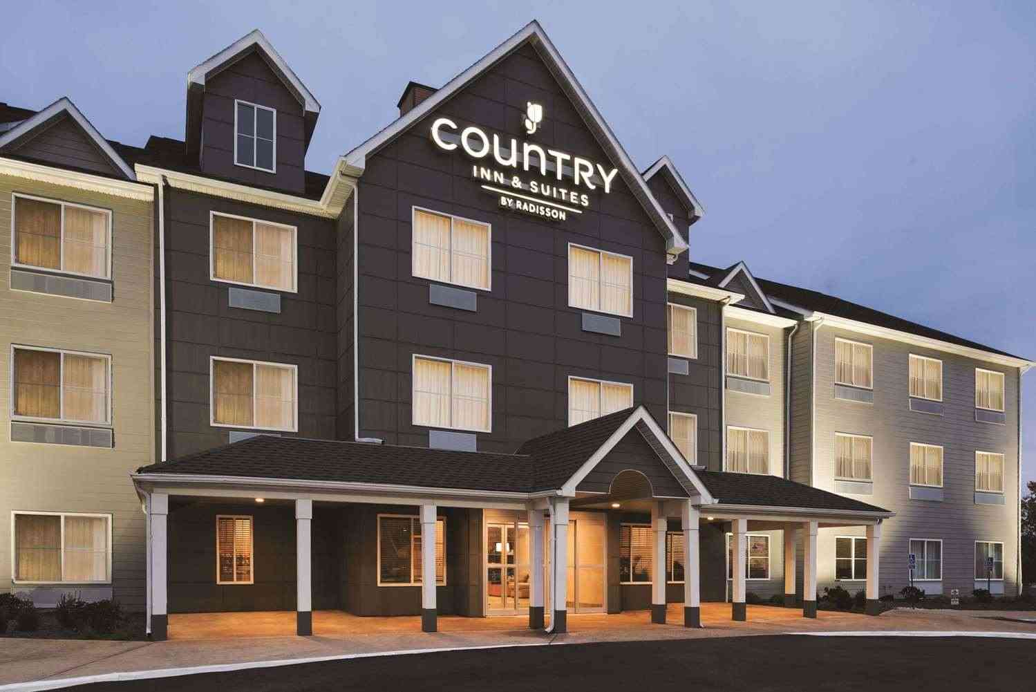 Country Inn & Suites By Radisson Indianapolis -South in Indianapolis, IN