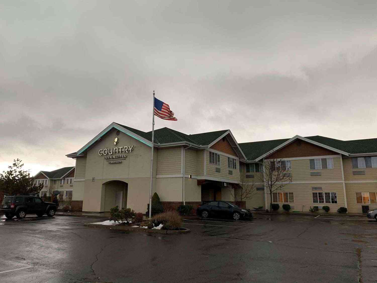 Country Inn & Suites by Radisson, Bend, OR in Bend, OR