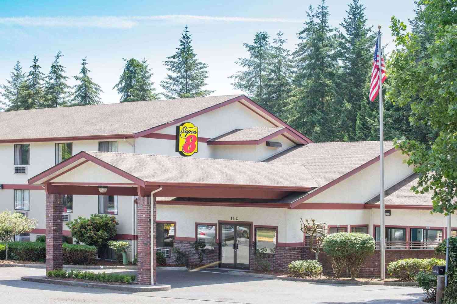 Super 8 by Wyndham Lacey Olympia Area in Lacey, WA