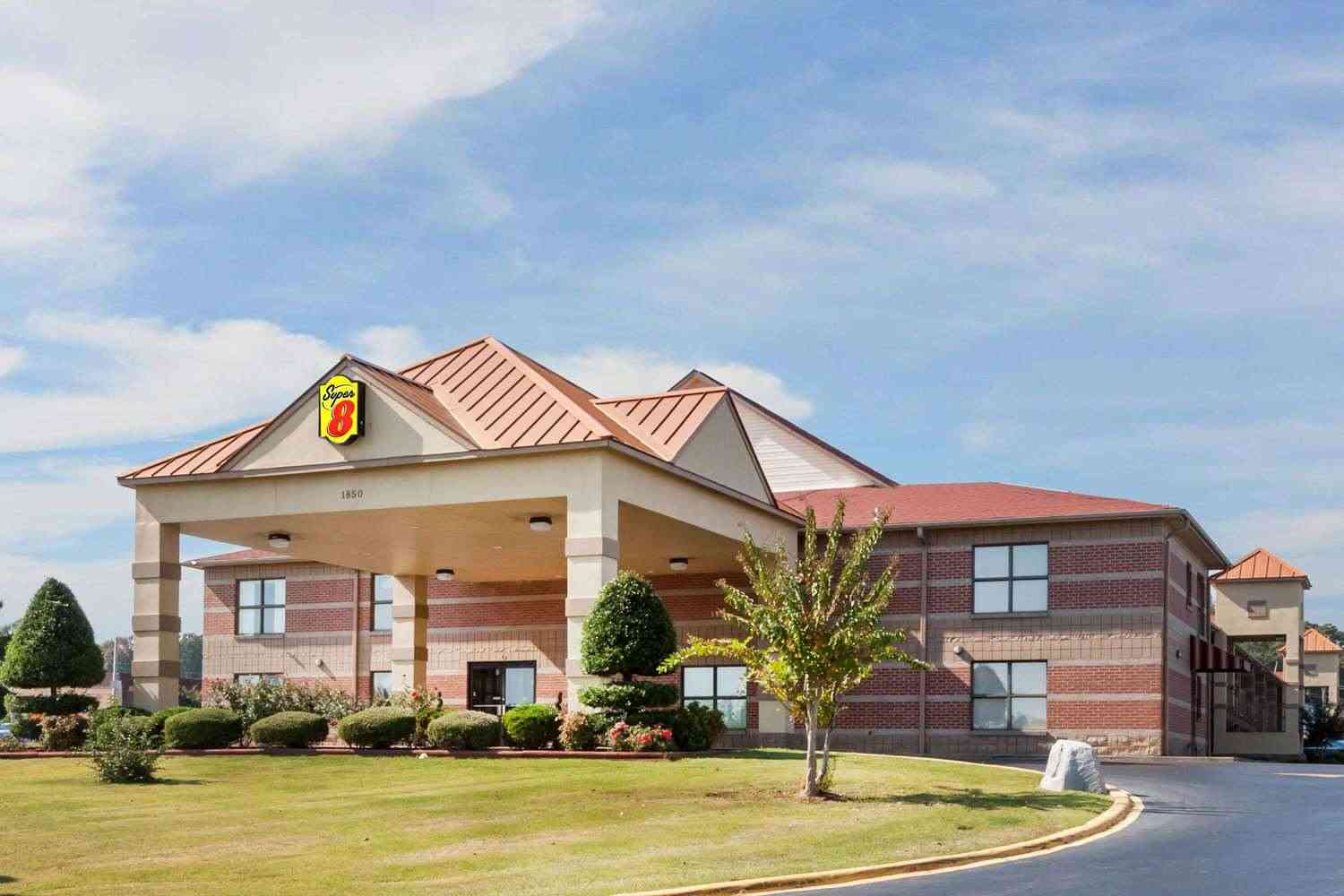 Super 8 by Wyndham Jacksonville AR in Jacksonville, AR