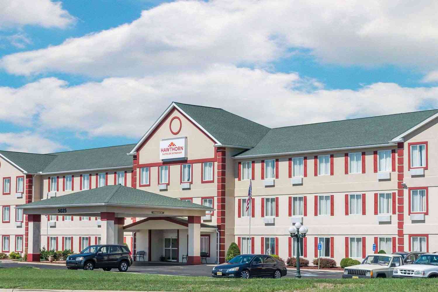 Hawthorn Extended Stay by Wyndham Seville in Seville, OH