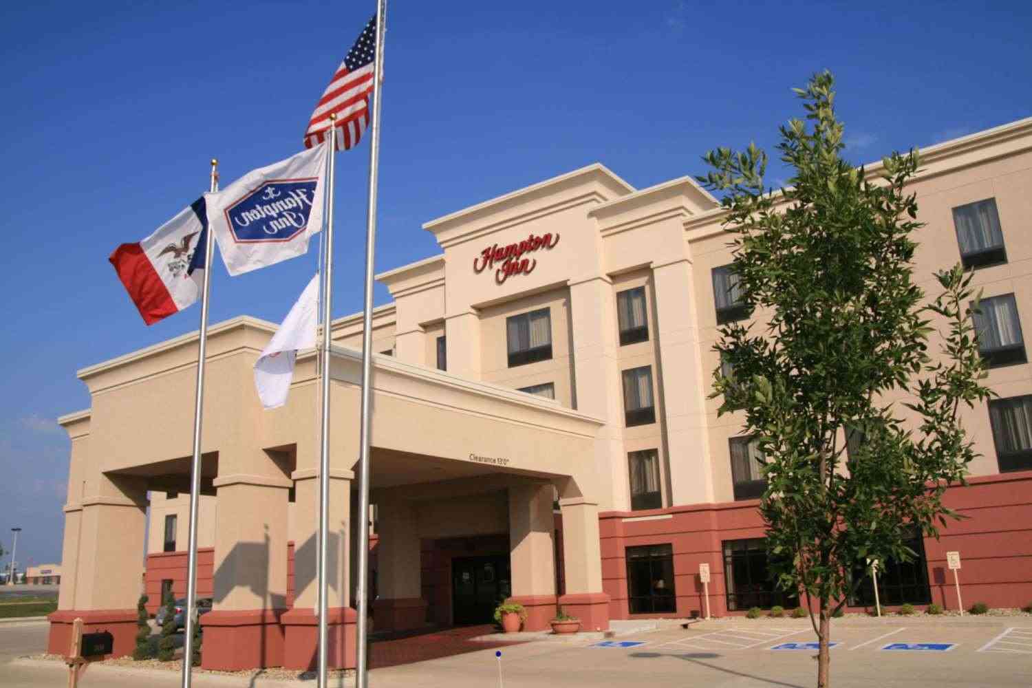 Hampton Inn Waterloo Cedar Valley in Waterloo, IA