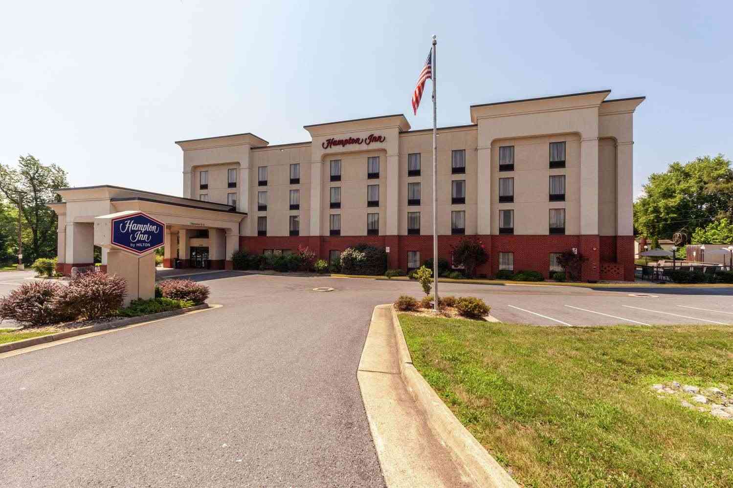 Hampton Inn Martinsburg South-Inwood in Inwood, WV