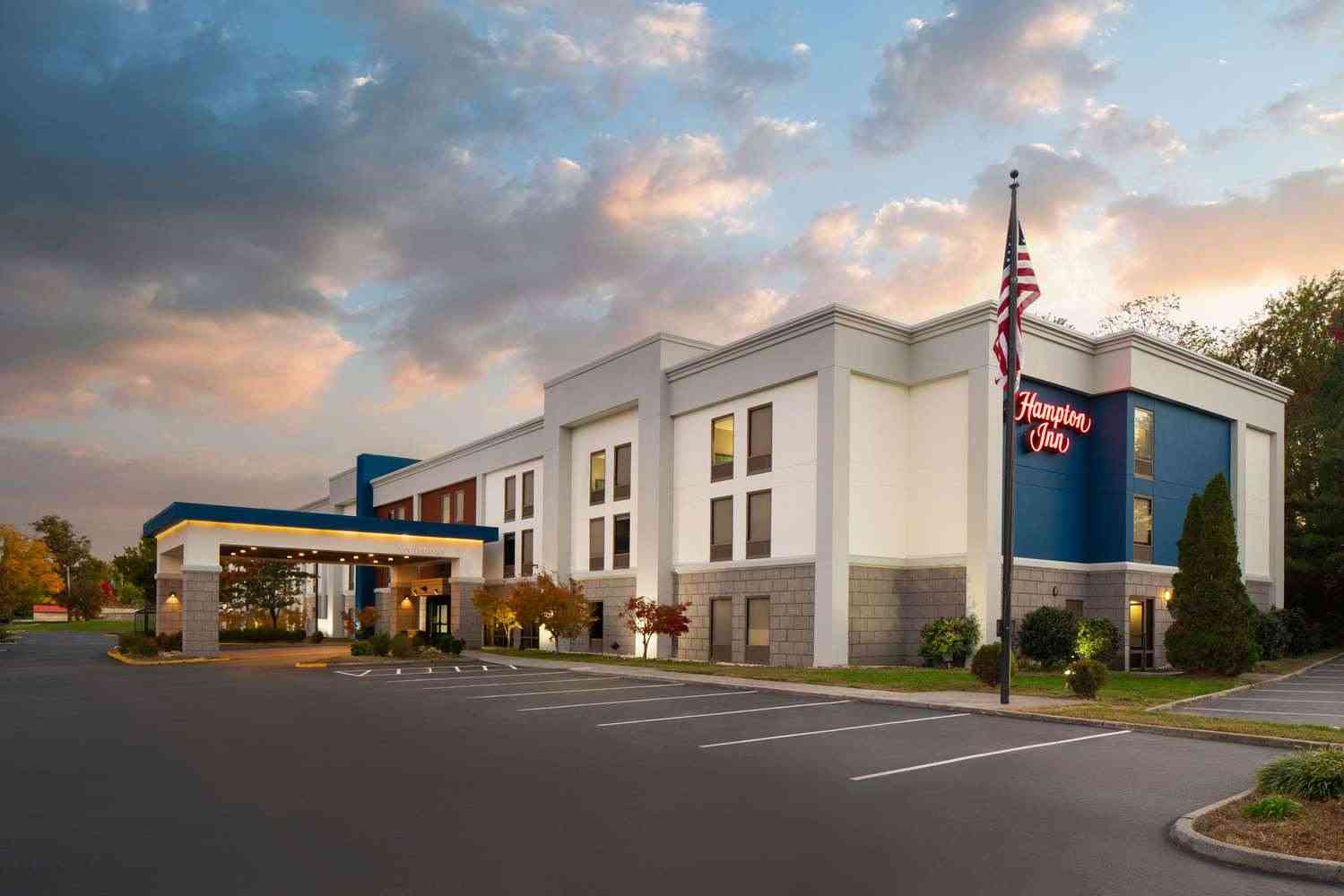 Hampton Inn Roanoke/Hollins - I-81 in Roanoke, VA