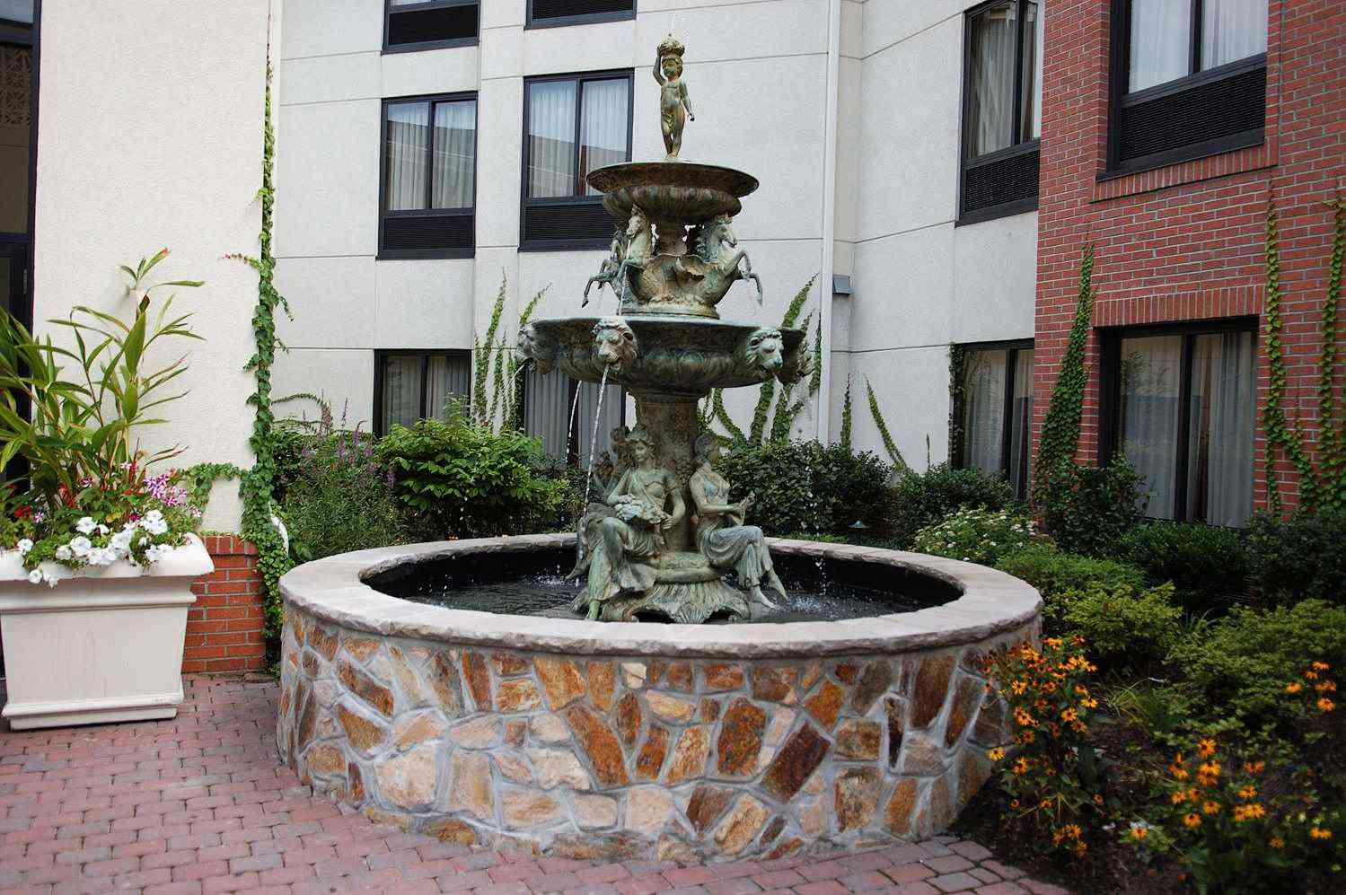 Hampton Inn & Suites Fairfield in Fairfield, NJ