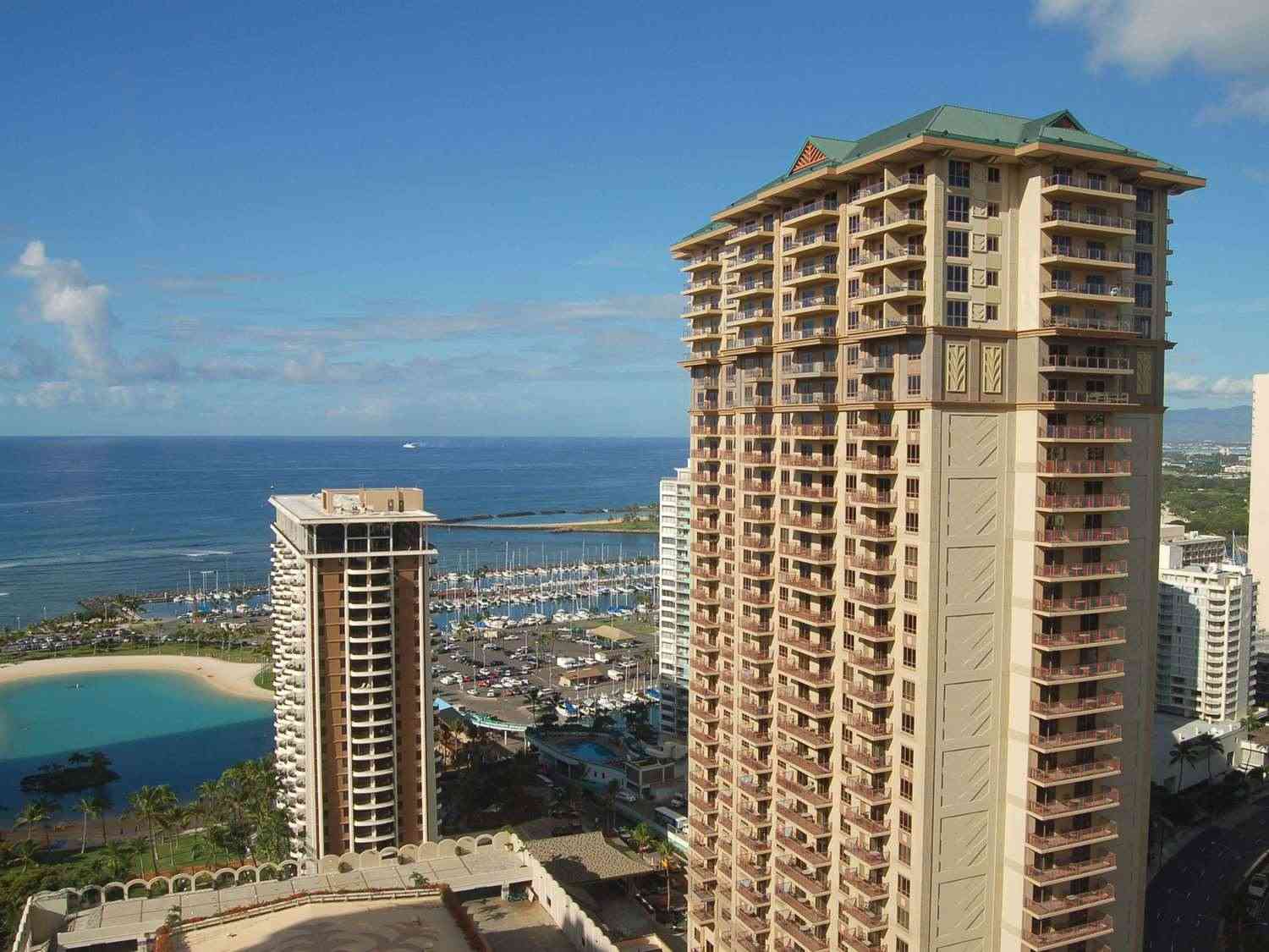 Hilton Grand Vacations Club Grand Waikikian Honolulu in Honolulu, HI