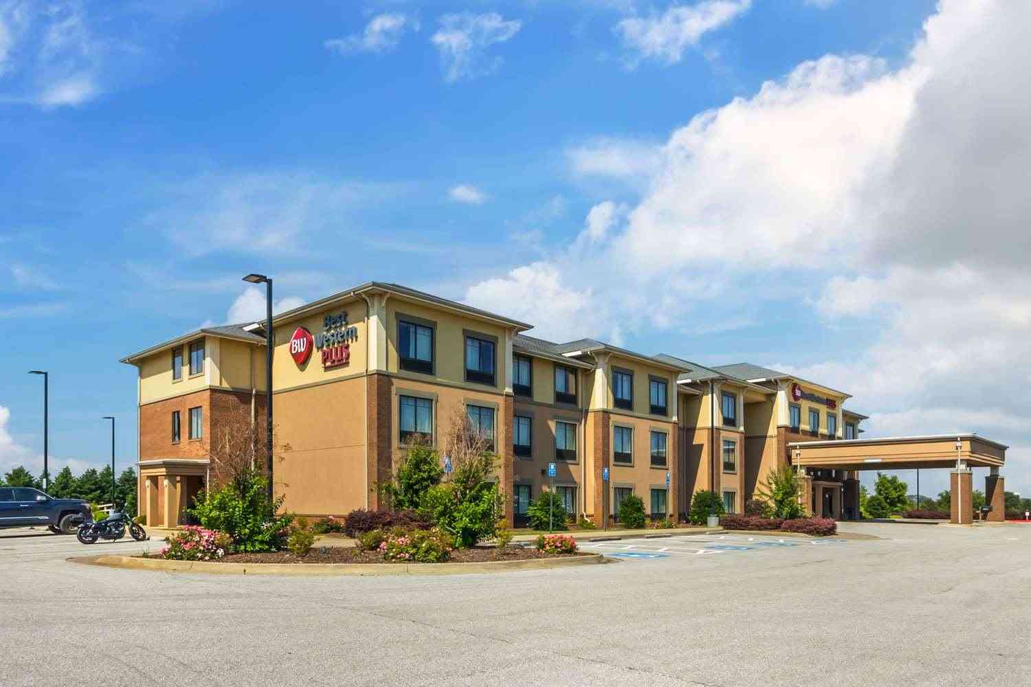 Best Western Plus Tuscumbia/Muscle Shoals Hotel & Suites in Tuscumbia, AL