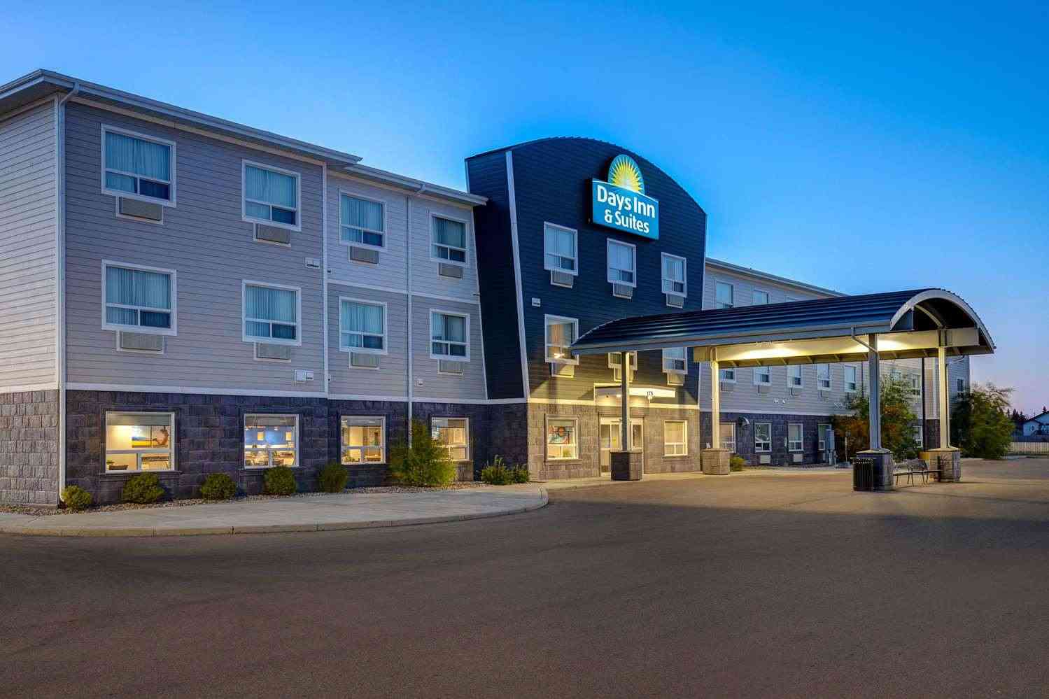 Days Inn & Suites by Wyndham Warman in Warman, SK