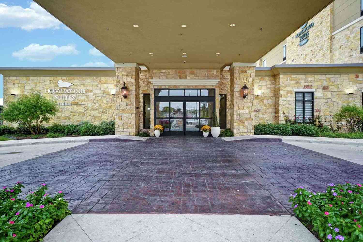 Homewood Suites by Hilton Dallas/Arlington South in Arlington, TX