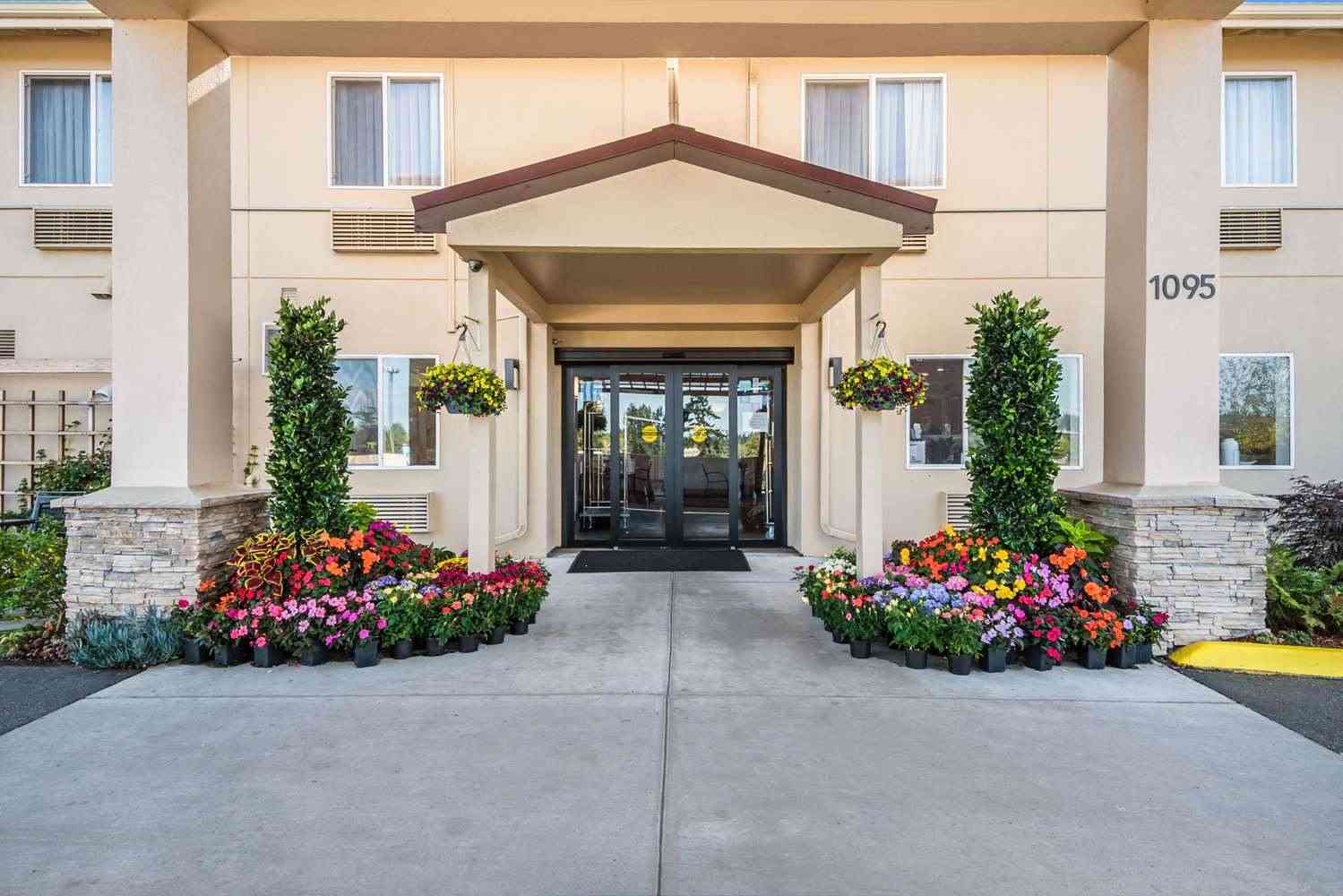 Red Lion Inn & Suites Sequim in Sequim, WA