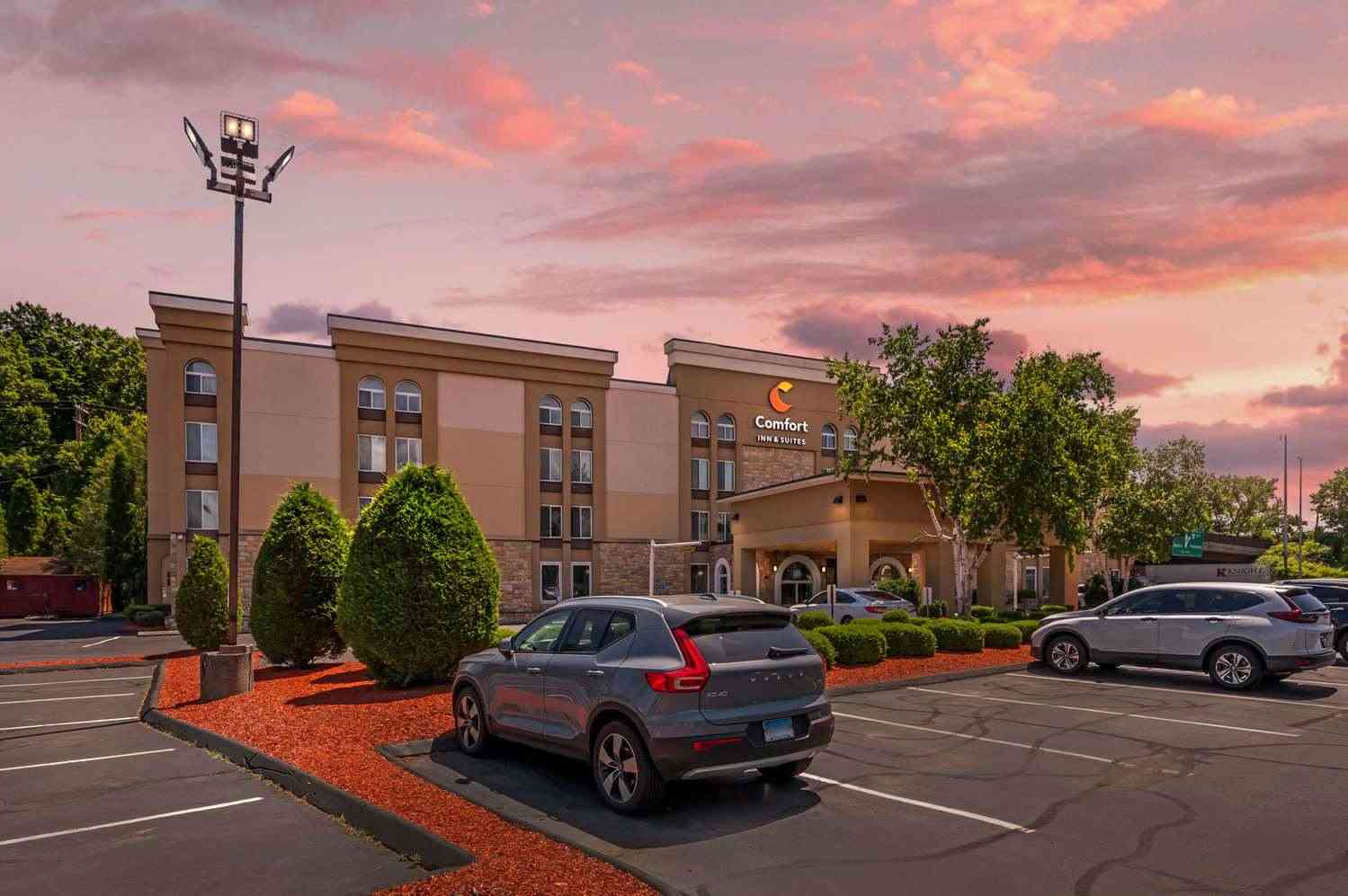 Comfort Inn and Suites East Hartford - Hartford in East Hartford, CT