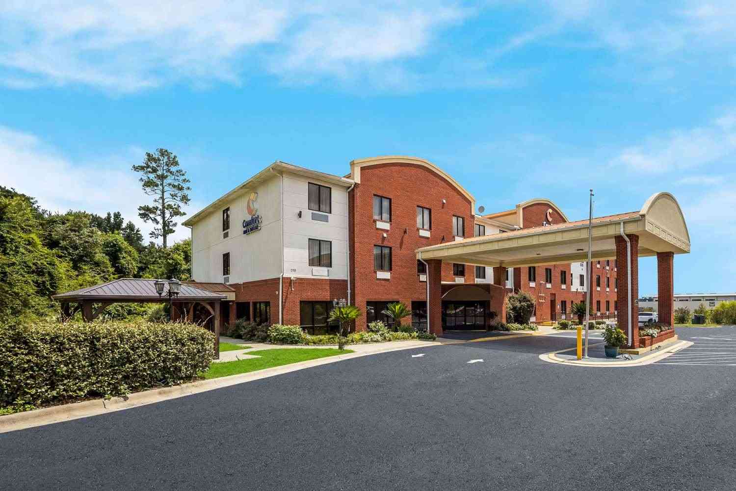 Comfort Inn and Suites Midway - Tallahassee West in Midway, FL