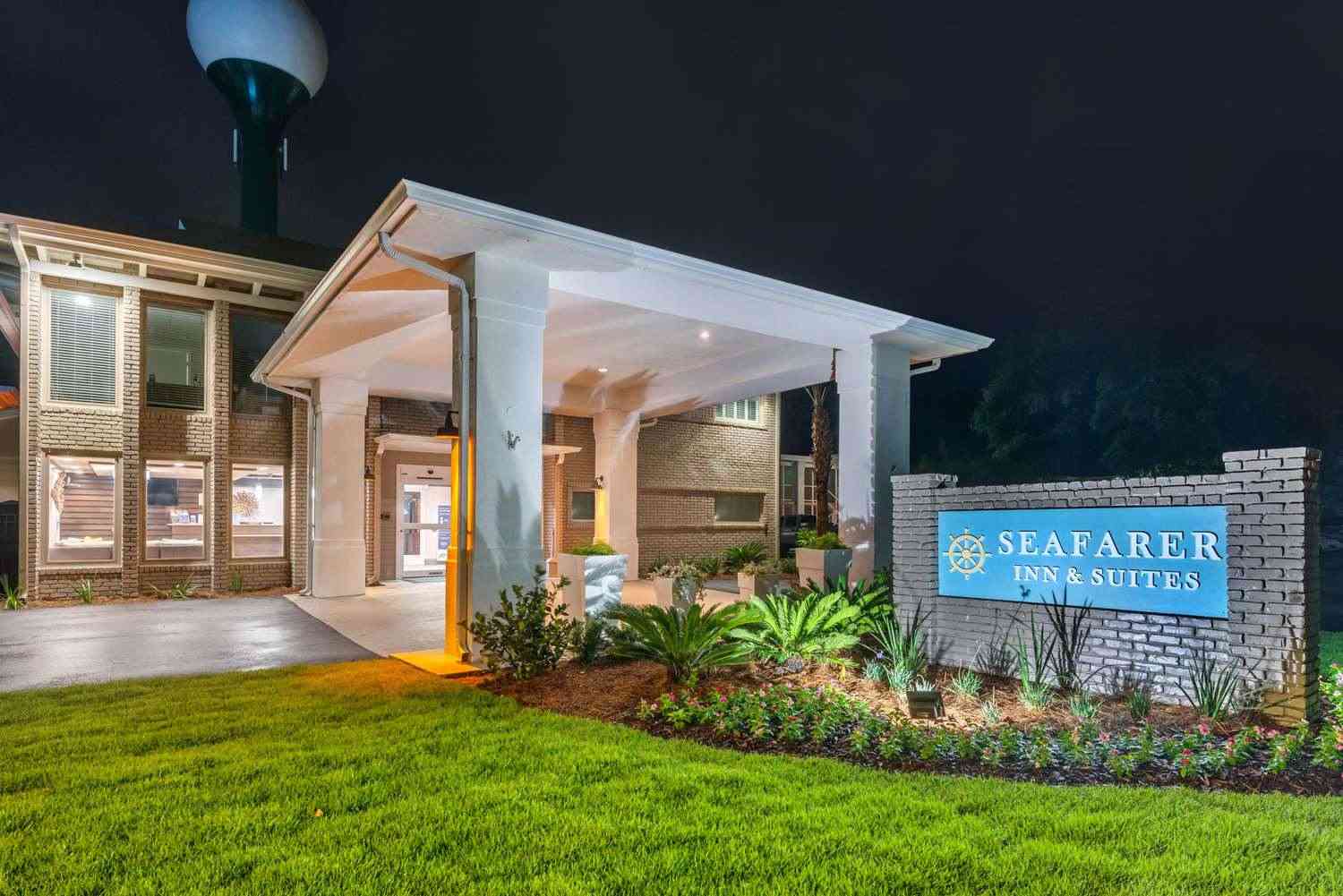 Seafarer Inn and Suites Ascend Hotel Collection in Jekyll Island, GA