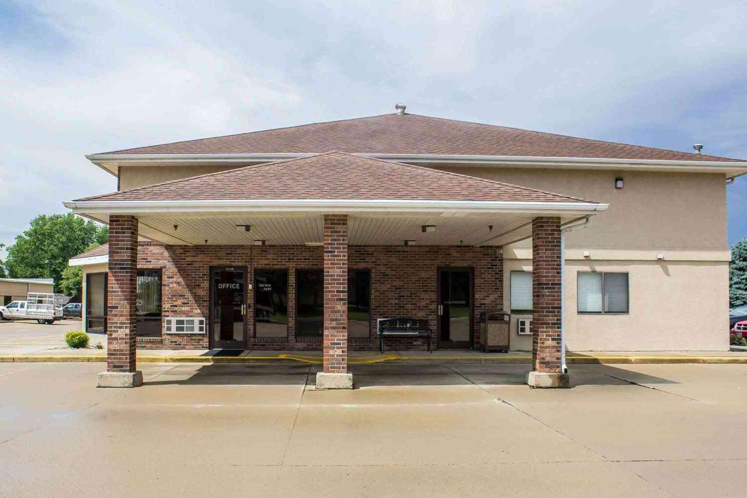 Econo Lodge Sioux Center in Sioux Center, IA