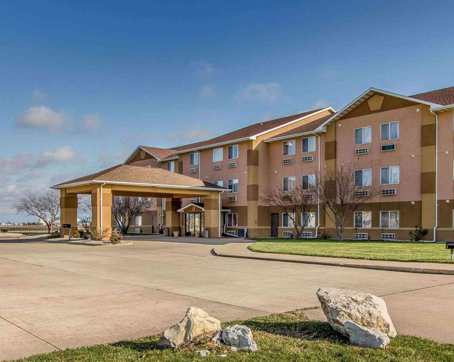 Quality Inn and Suites in Mt. Pleasant, IA