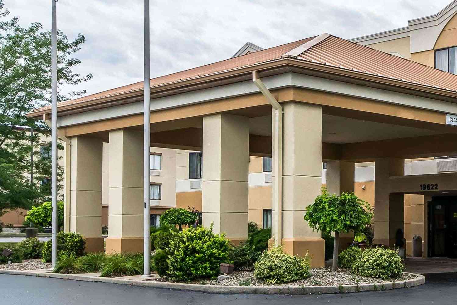 Quality Inn and Suites Evansville in Evansville, IN