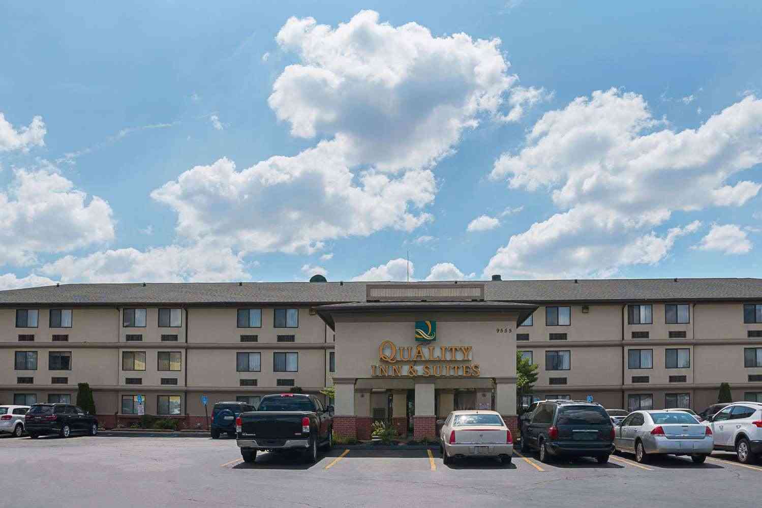 Quality Inn and Suites Detroit Metro Airport in Romulus, MI