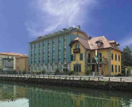 Hotel Residence Naviglio Grande in Corsico, IT