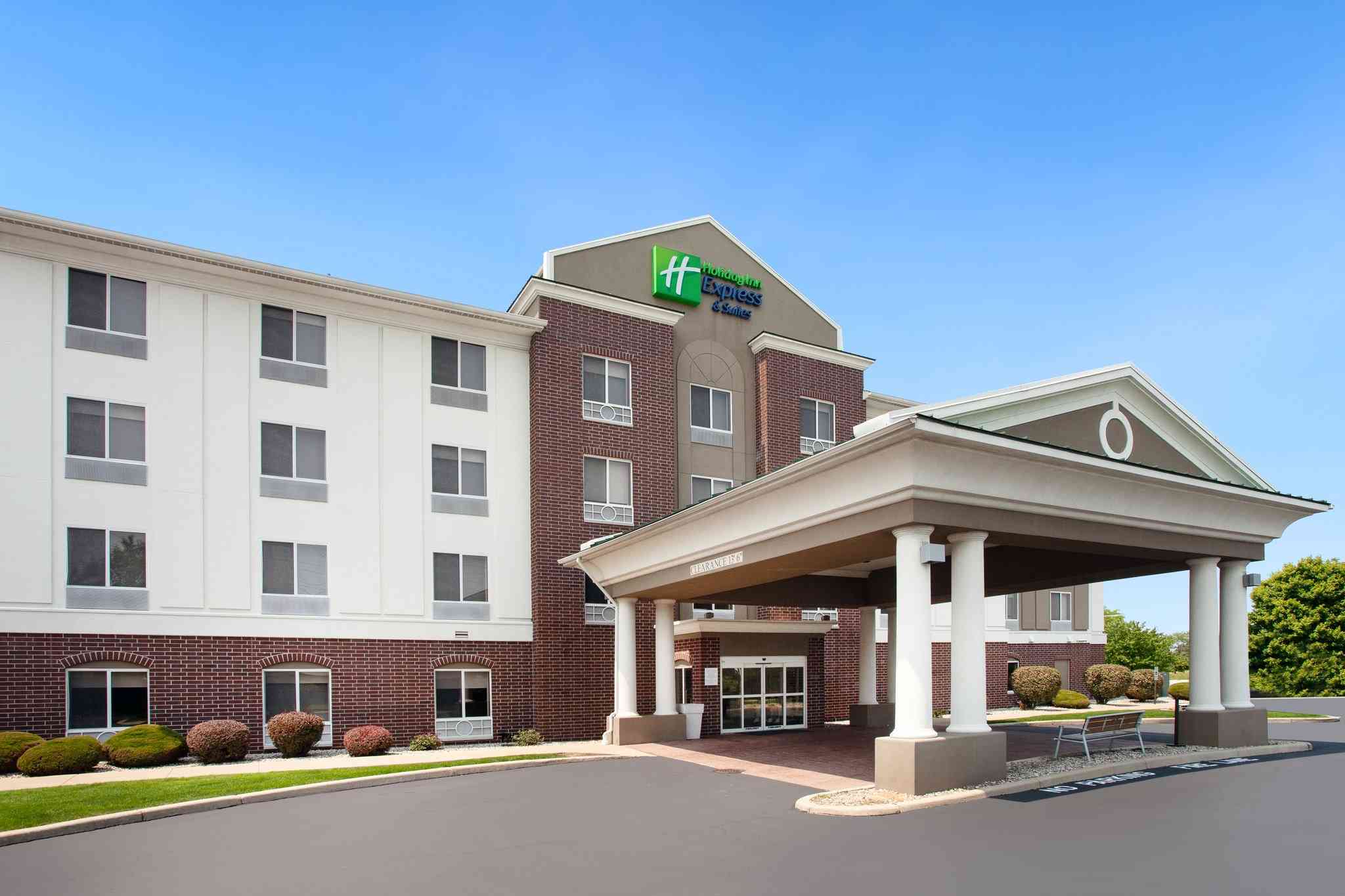 Holiday Inn Express Hotel & Suites Chicago South Lansing in Lansing, IL