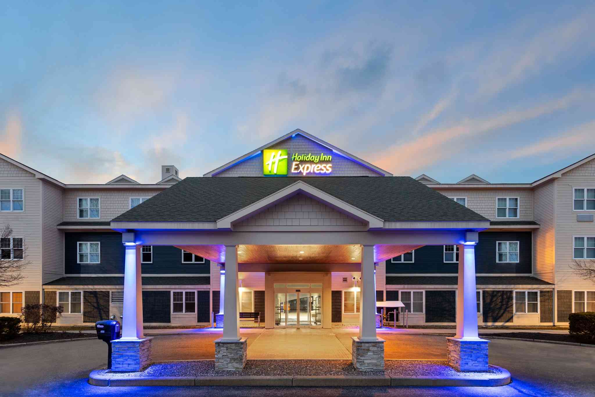 Holiday Inn Express Hotel & Suites Freeport in Vapaakammi, ME