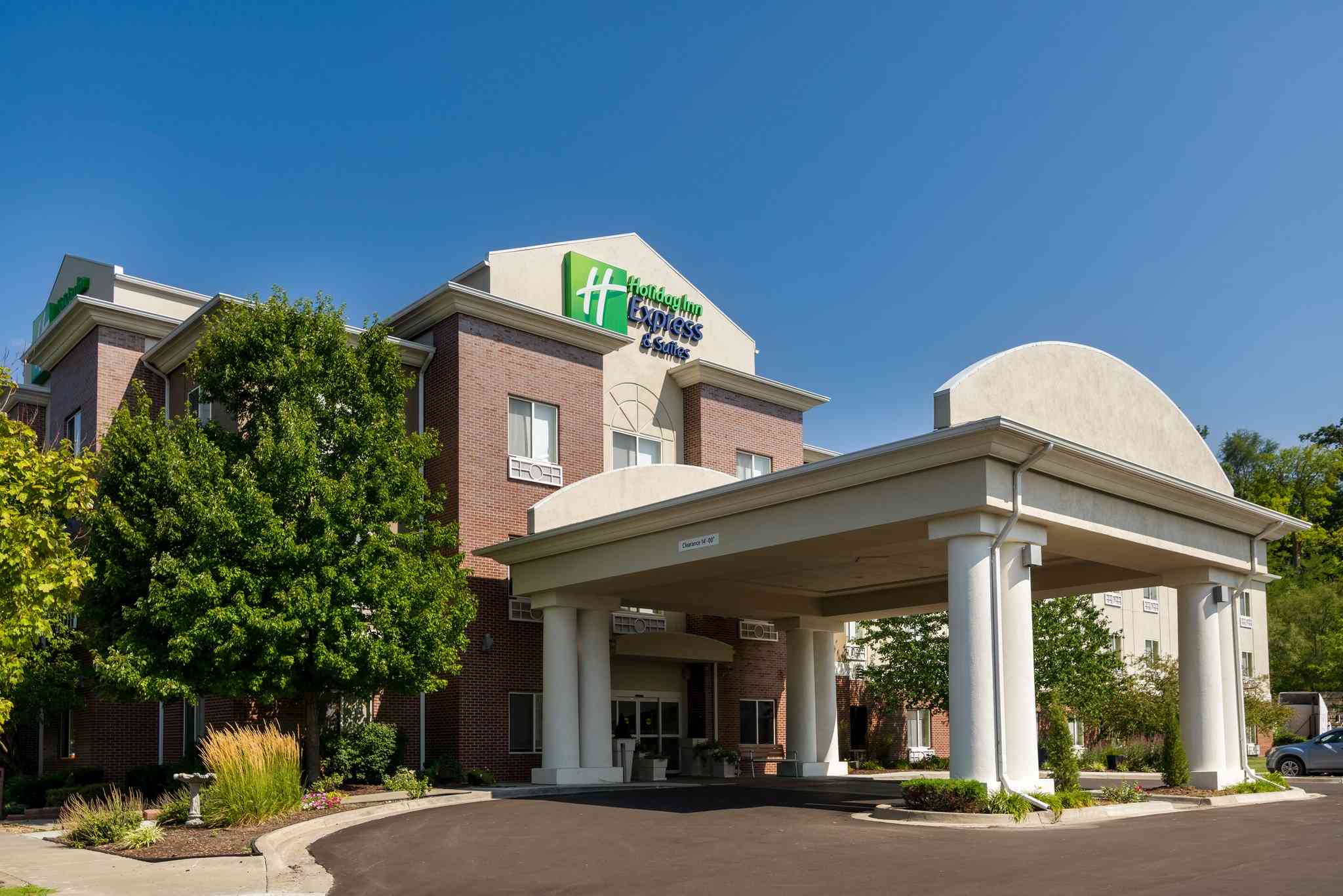 Holiday Inn Express Hotel & Suites Independence-Kansas City in Independence, MO