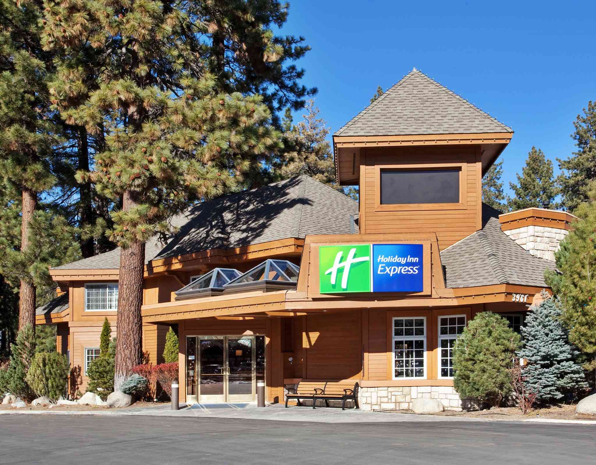 Holiday Inn Express South Lake Tahoe in Южное озеро Тахо, CA