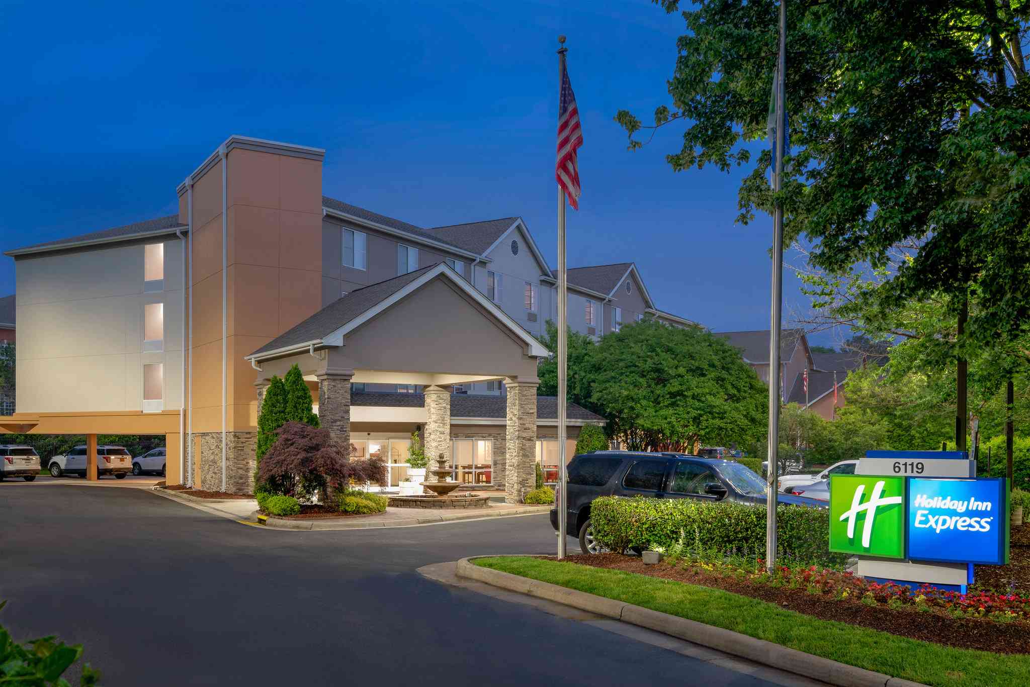 Holiday Inn Express - Hotel Chapel Hill in Durham, NC