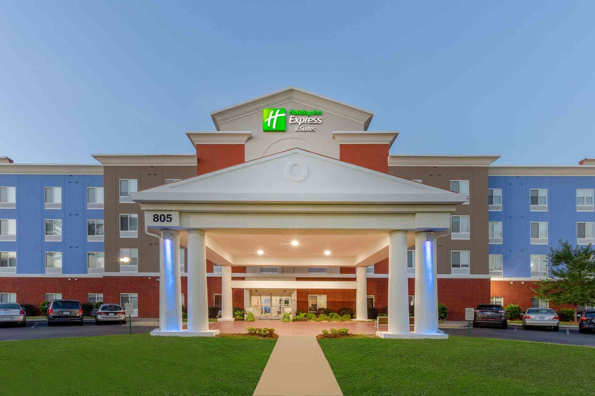 Holiday Inn Express Hotel & Suites Charlotte- Arrowood in Charlotte, NC