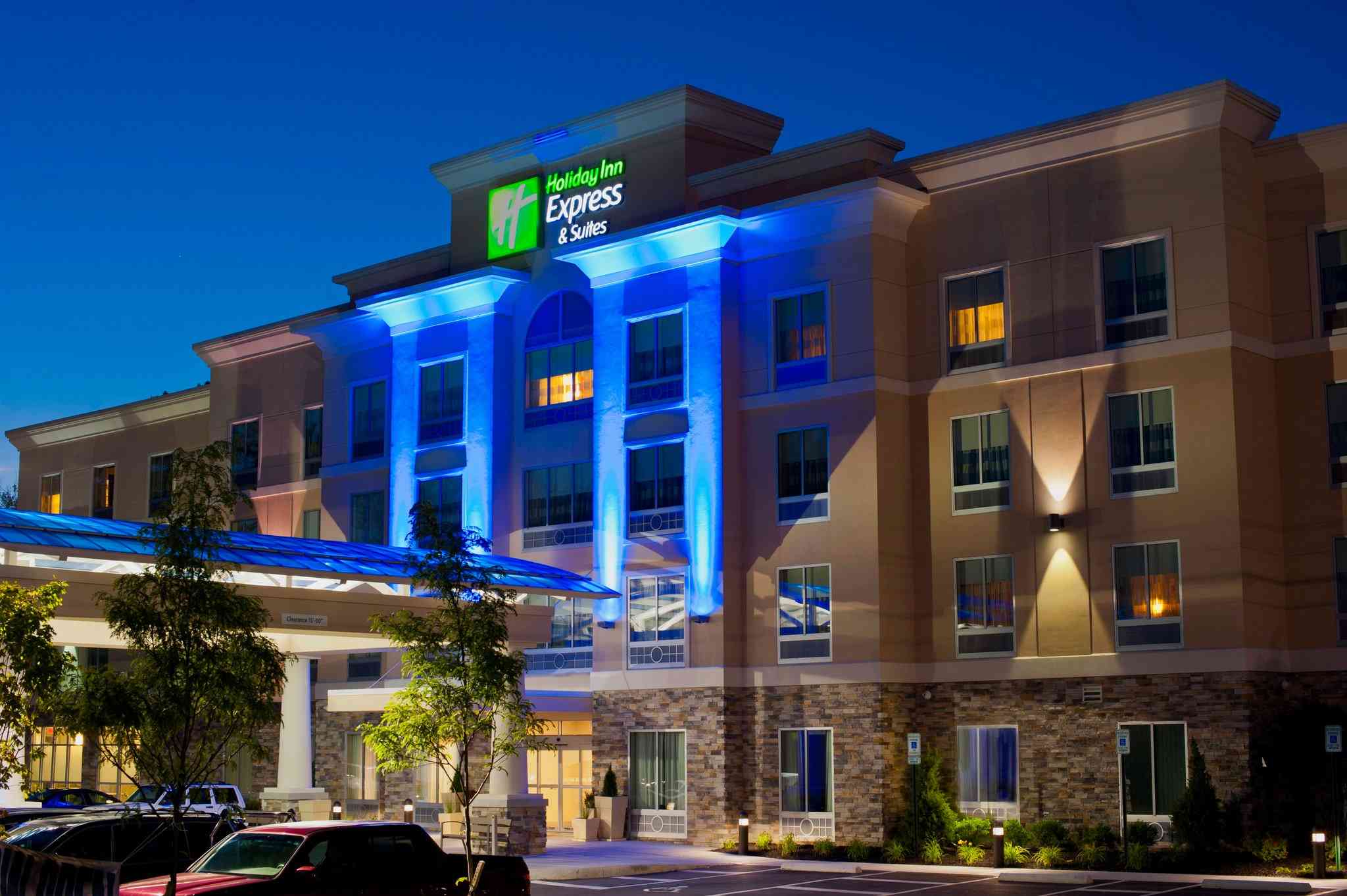 Holiday Inn Express & Suites Columbus - Easton Area in Colomb, OH