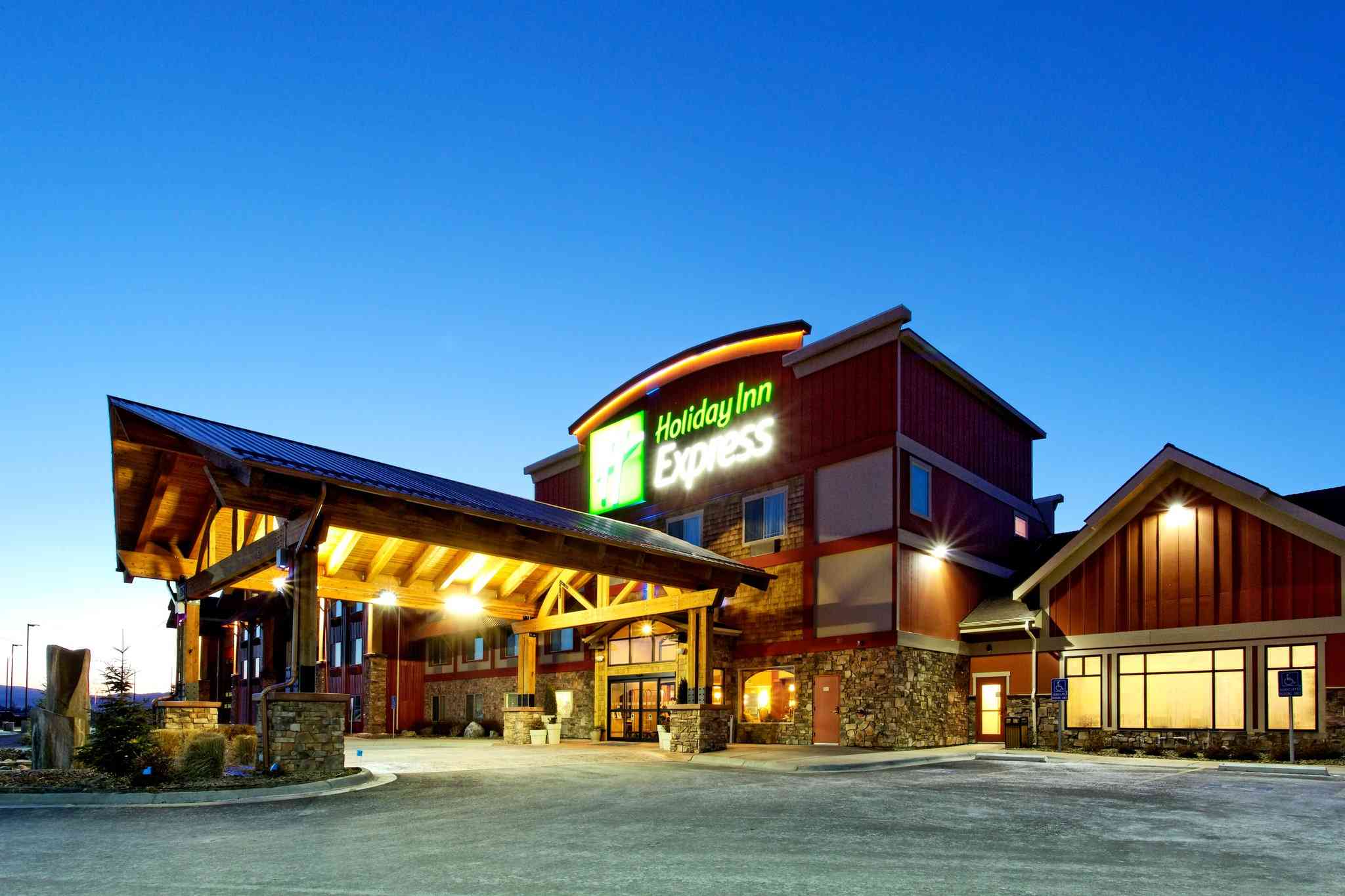 Holiday Inn Express Hotel & Suites Kalispell in Kalispell, MT