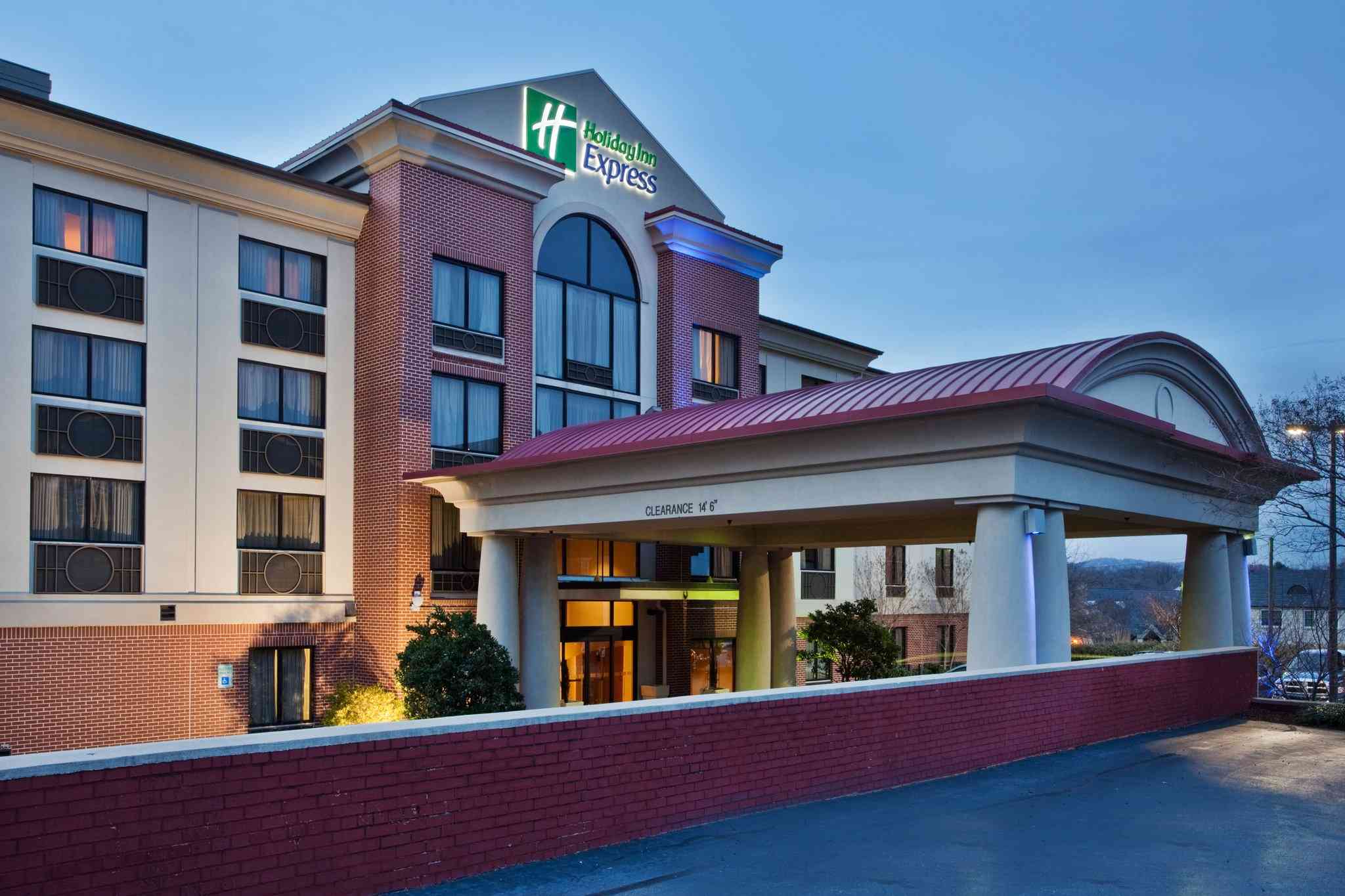 Holiday Inn Express & Suites Greenville-Downtown in グリーンビル, SC