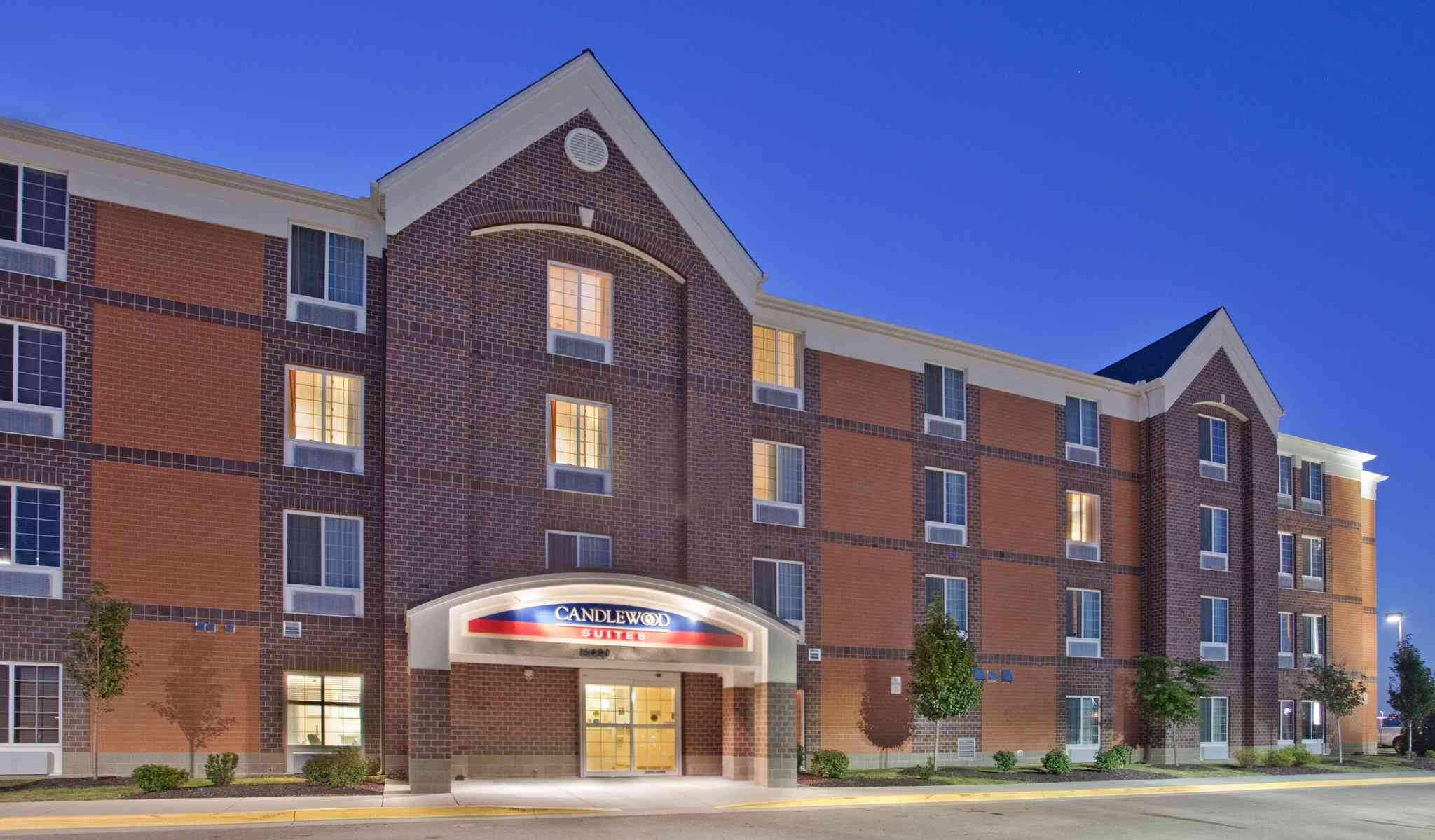 Candlewood Suites Olathe in Olathe, KS