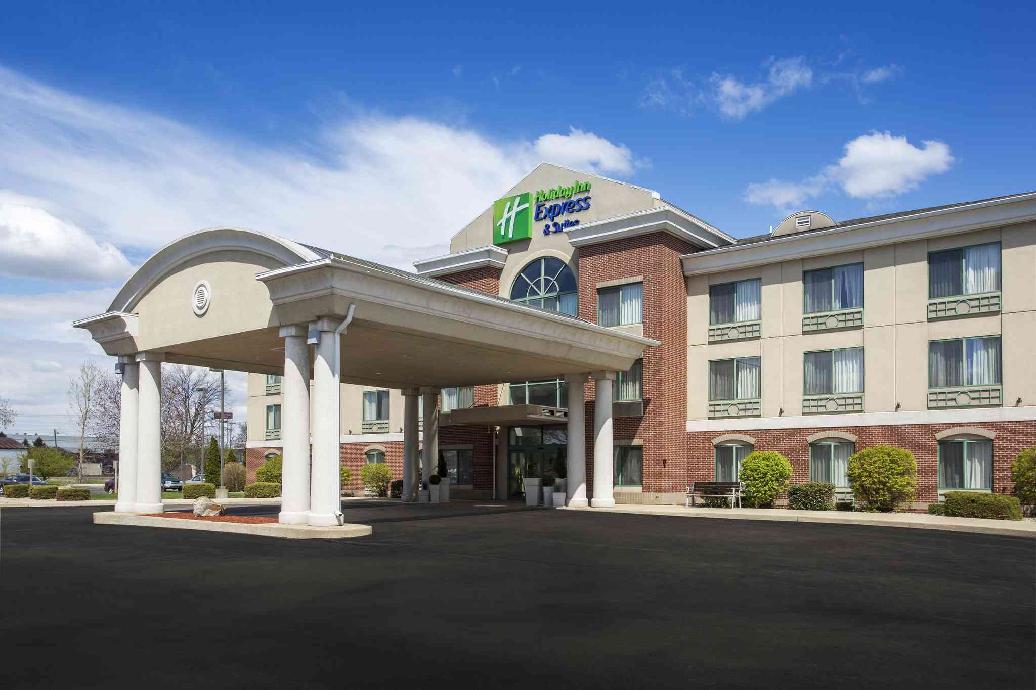 Holiday Inn Express & Suites Kalamazoo in Каламазу, MI