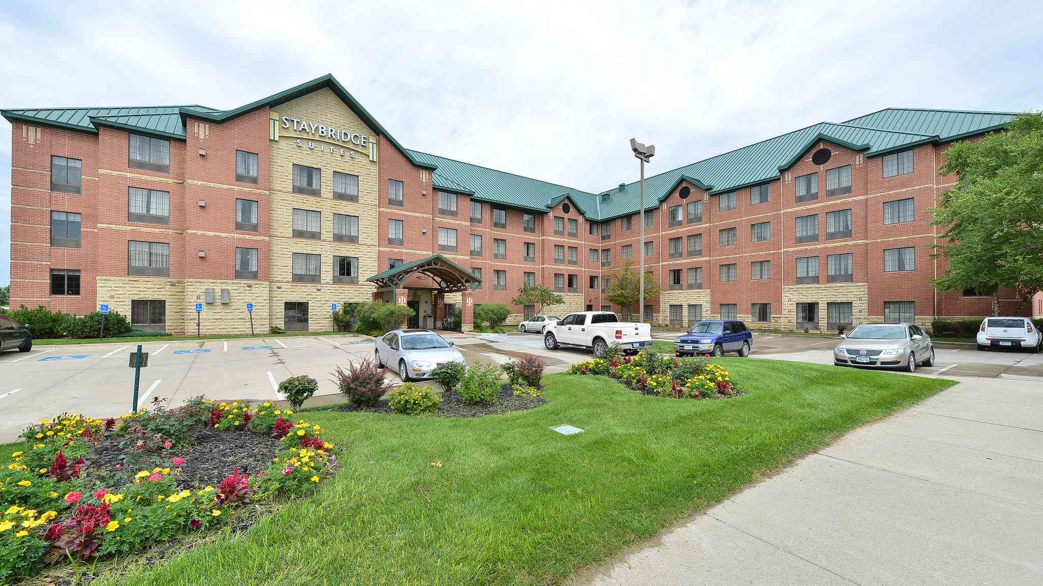 Staybridge Suites West Des Moines in West Des Moines, IA