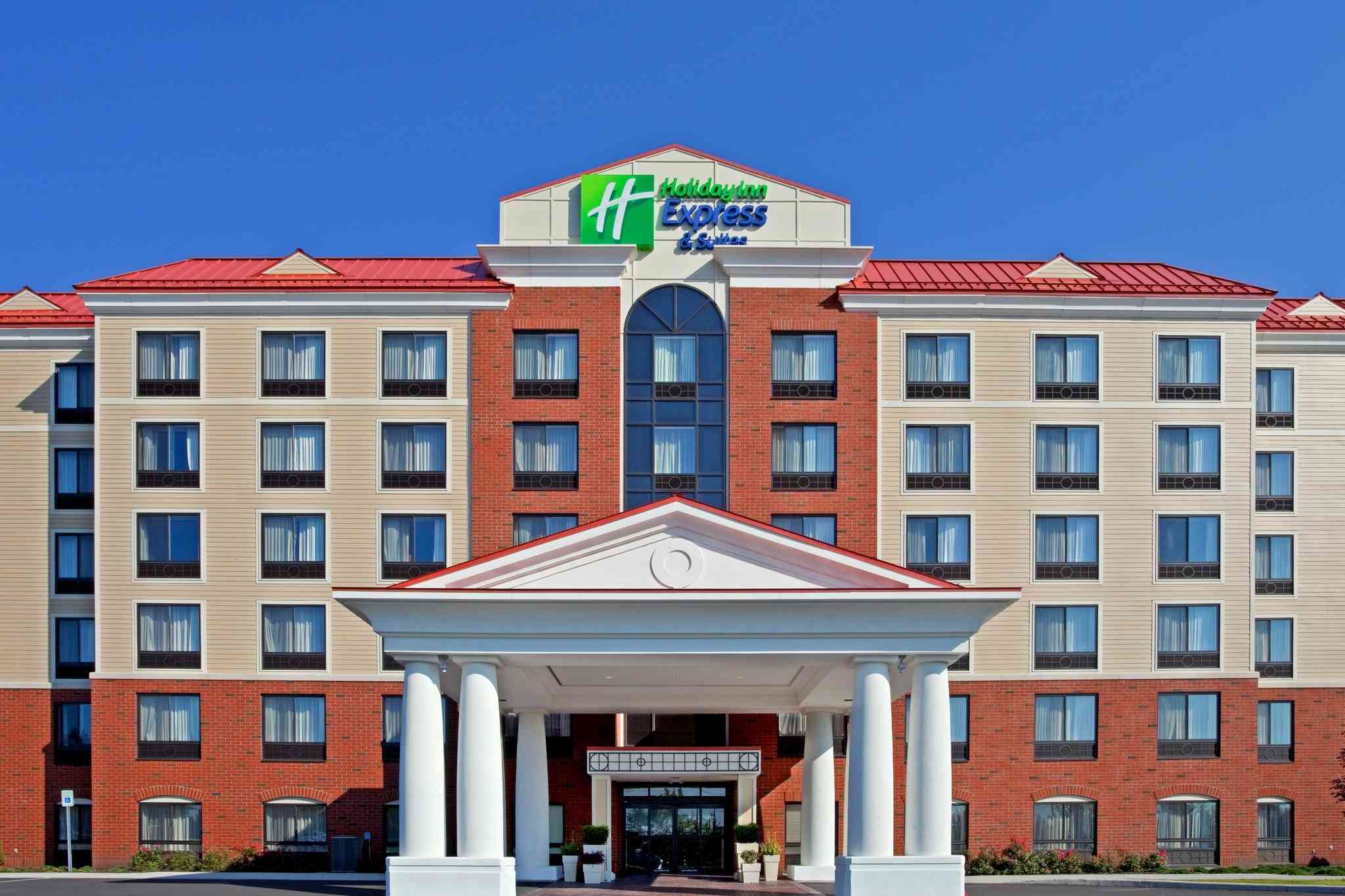 Holiday Inn Express & Suites Albany Aiport Area-Latham in Glen-Wasserfälle, NY