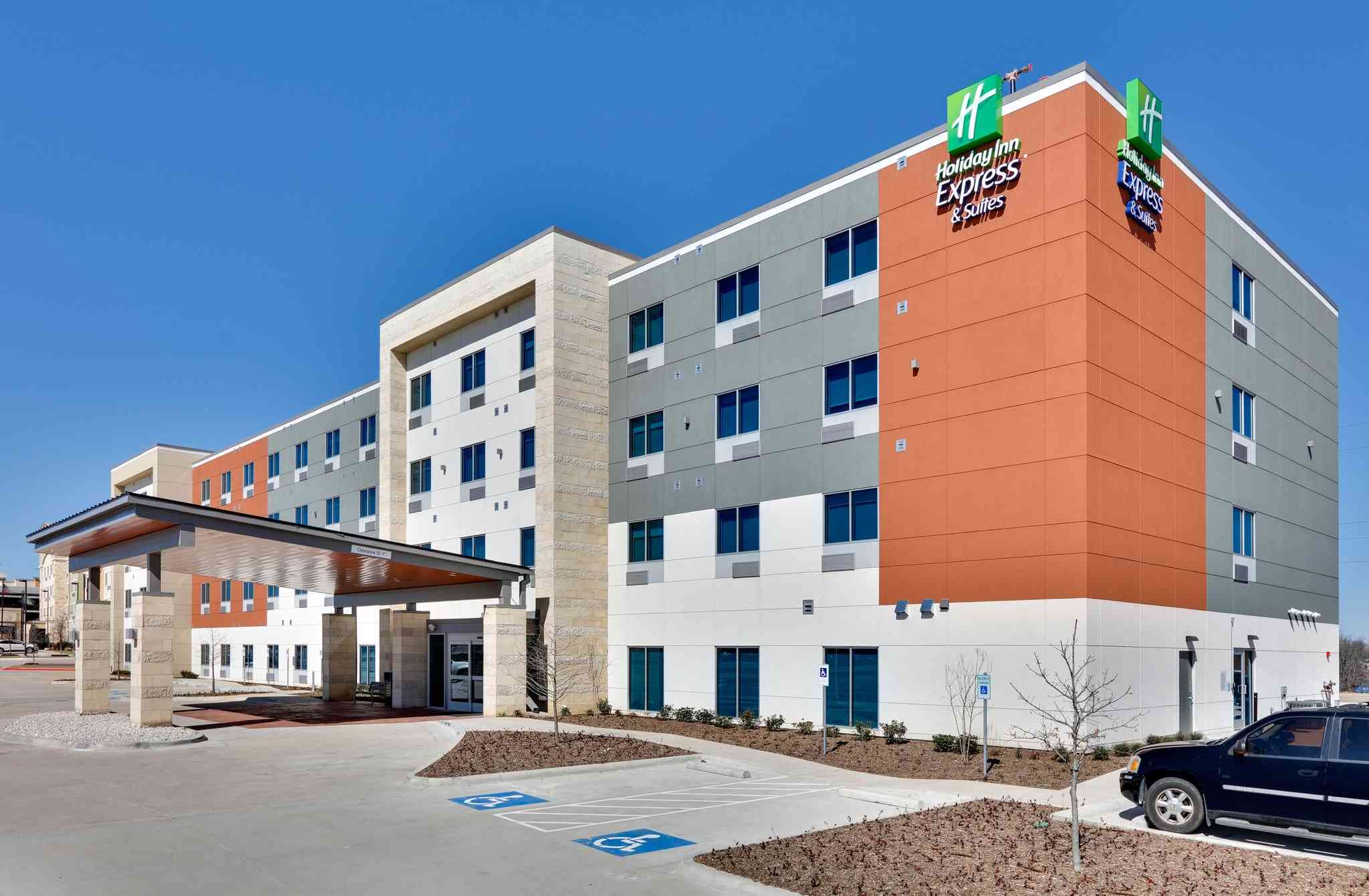 Holiday Inn Express & Suites Plano East - Richardson in Plano, TX