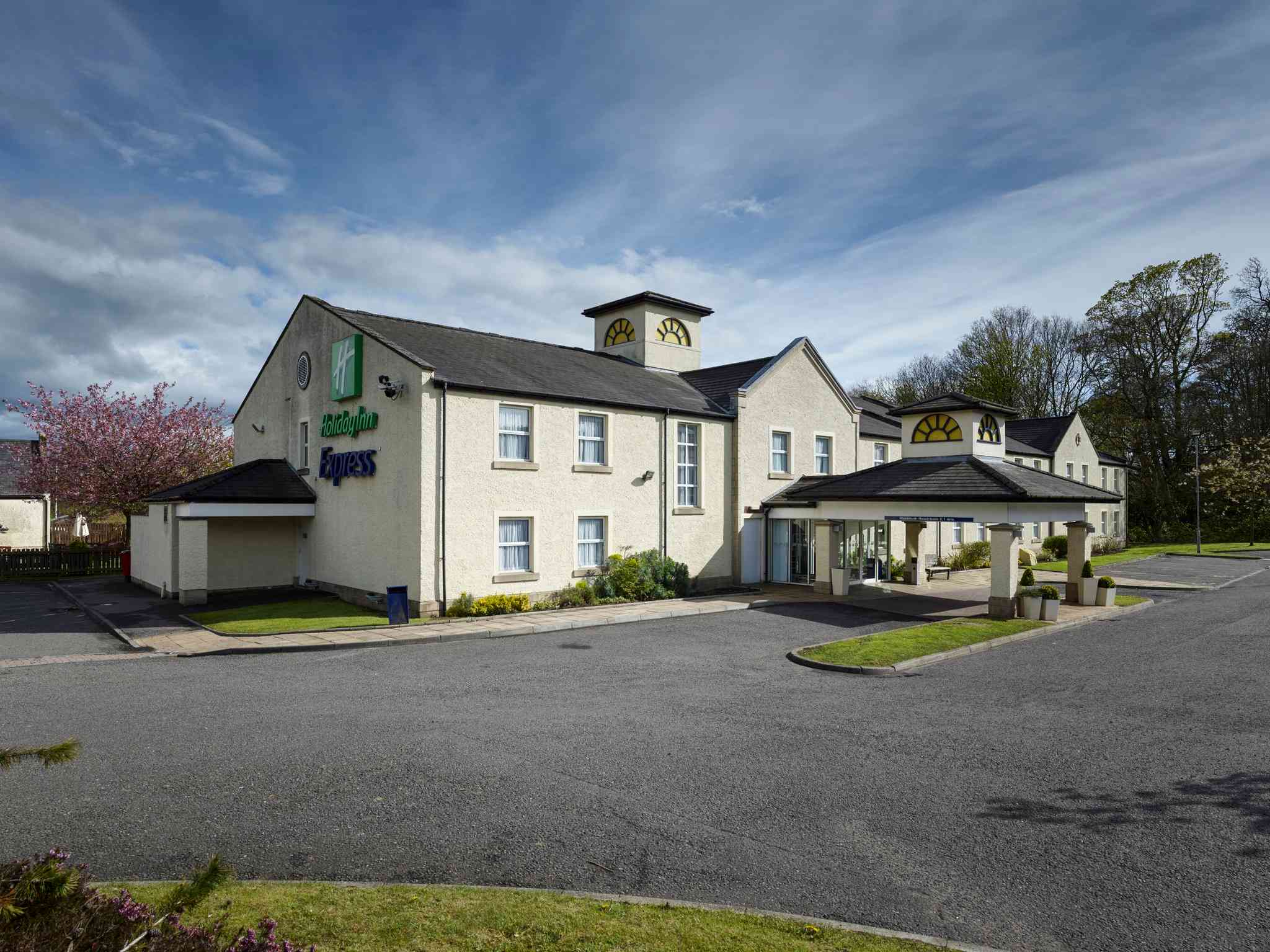 Holiday Inn Express Glenrothes in Glenrothes, GB2