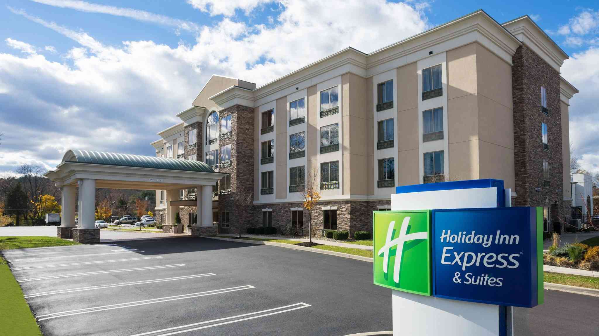 Holiday Inn Express And Suites - Stroudsburg-Poconos in Stroudsburg, PA