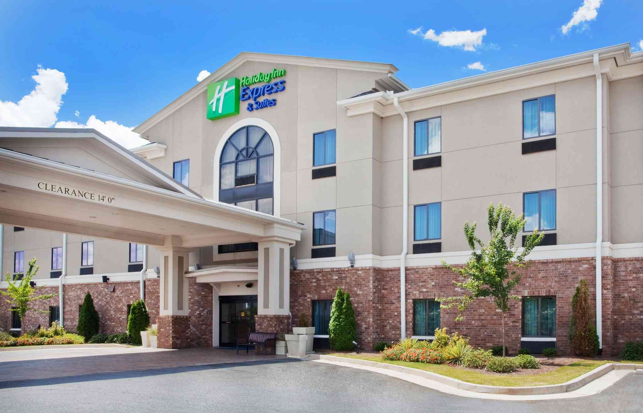 Holiday Inn Express Hotel in Austell-Powder Springs in Austell, GA